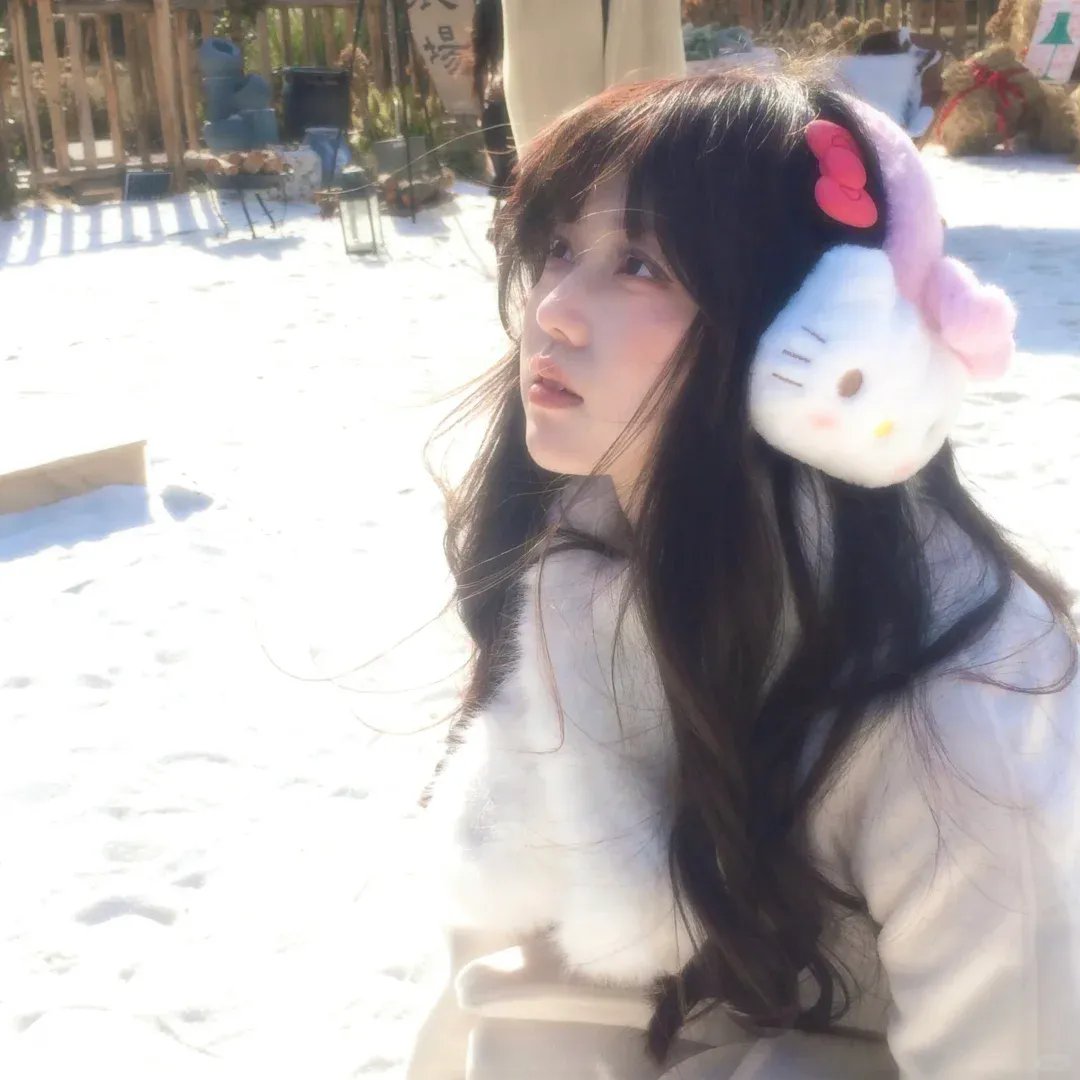驼背人与舞女
